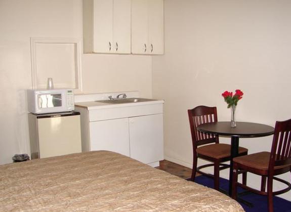 Swiss Motel Риверхед Номер фото